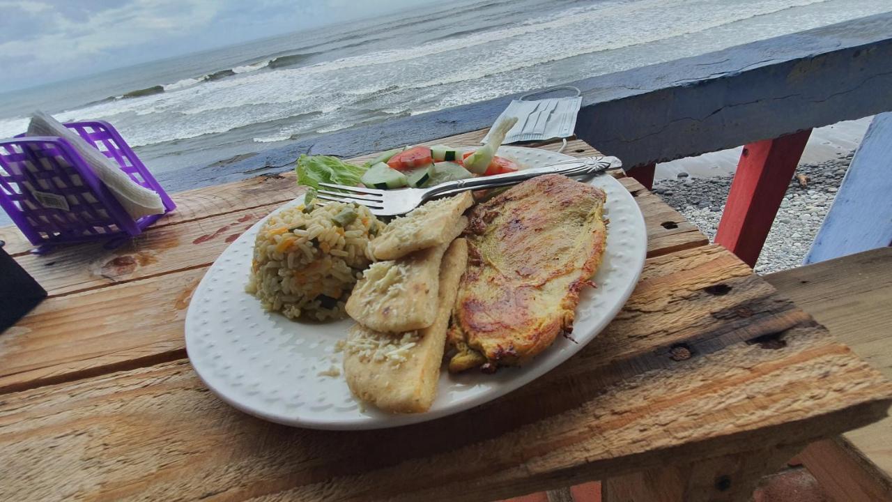Hostal Club Mochilero 拉利伯塔德 外观 照片